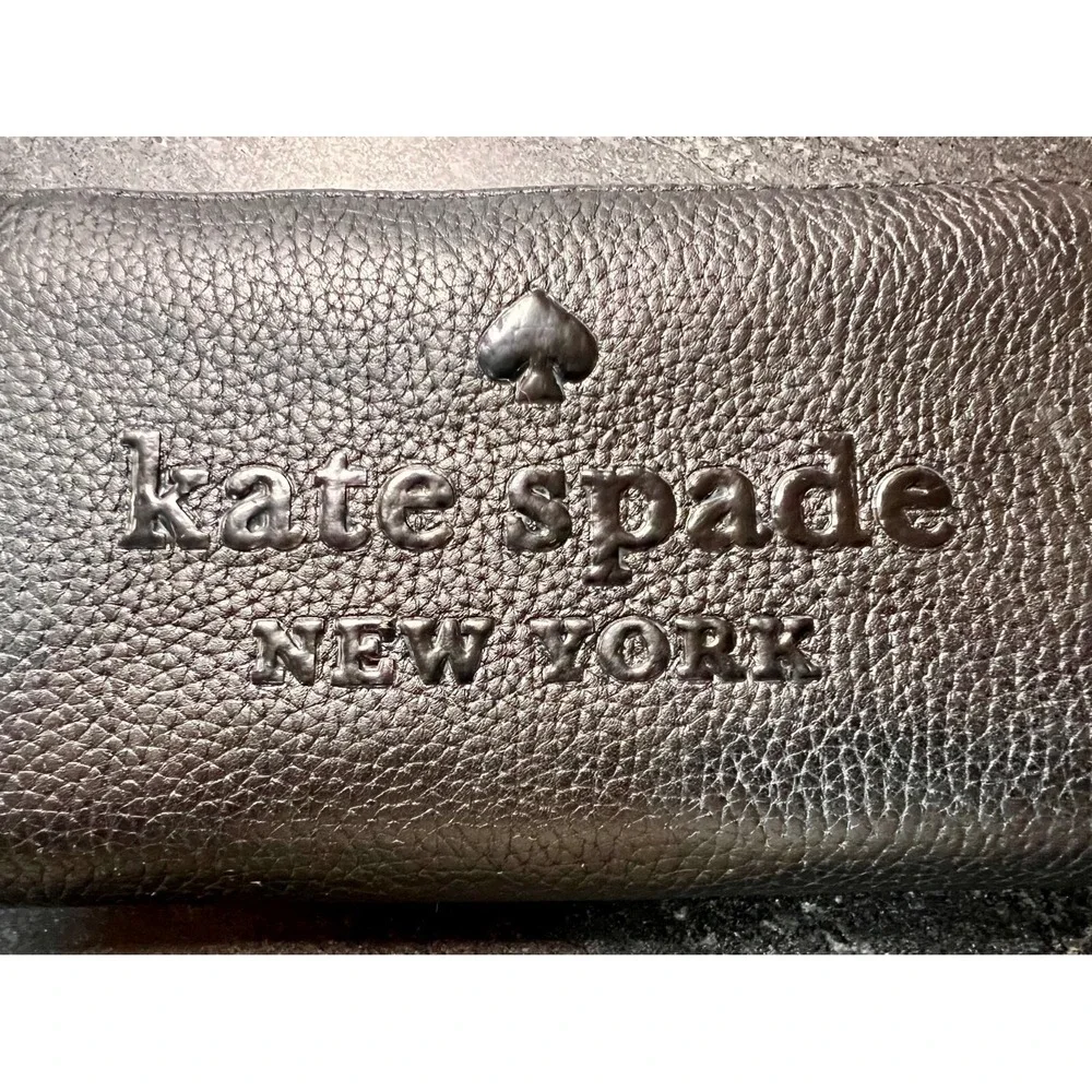 NEW Kate Spade Black‎ Large Continental Peebled Leather Zip Wallet Sienne Logo